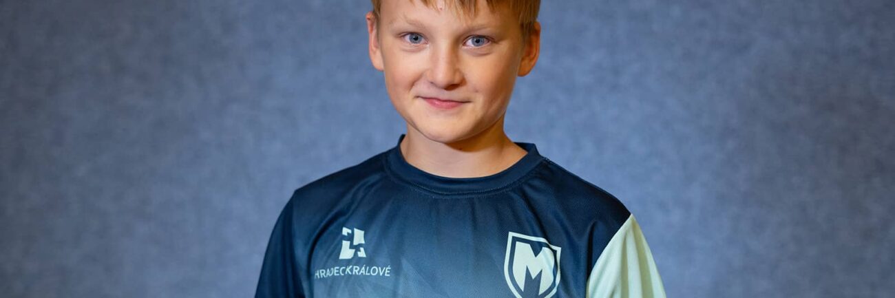 skakal-daniel-montas-hradec-kralove-stolni-tenis