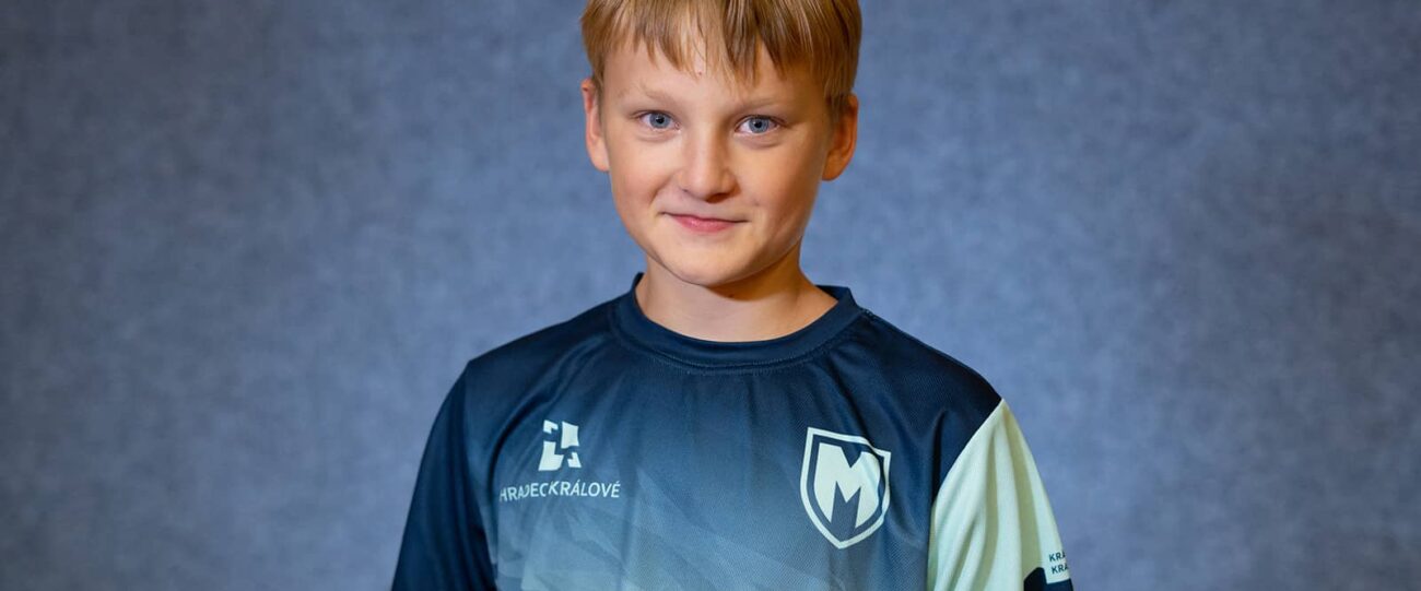 skakal-daniel-montas-hradec-kralove-stolni-tenis