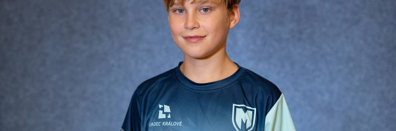 skakal-dominik-montas-hradec-kralove-stolni-tenis