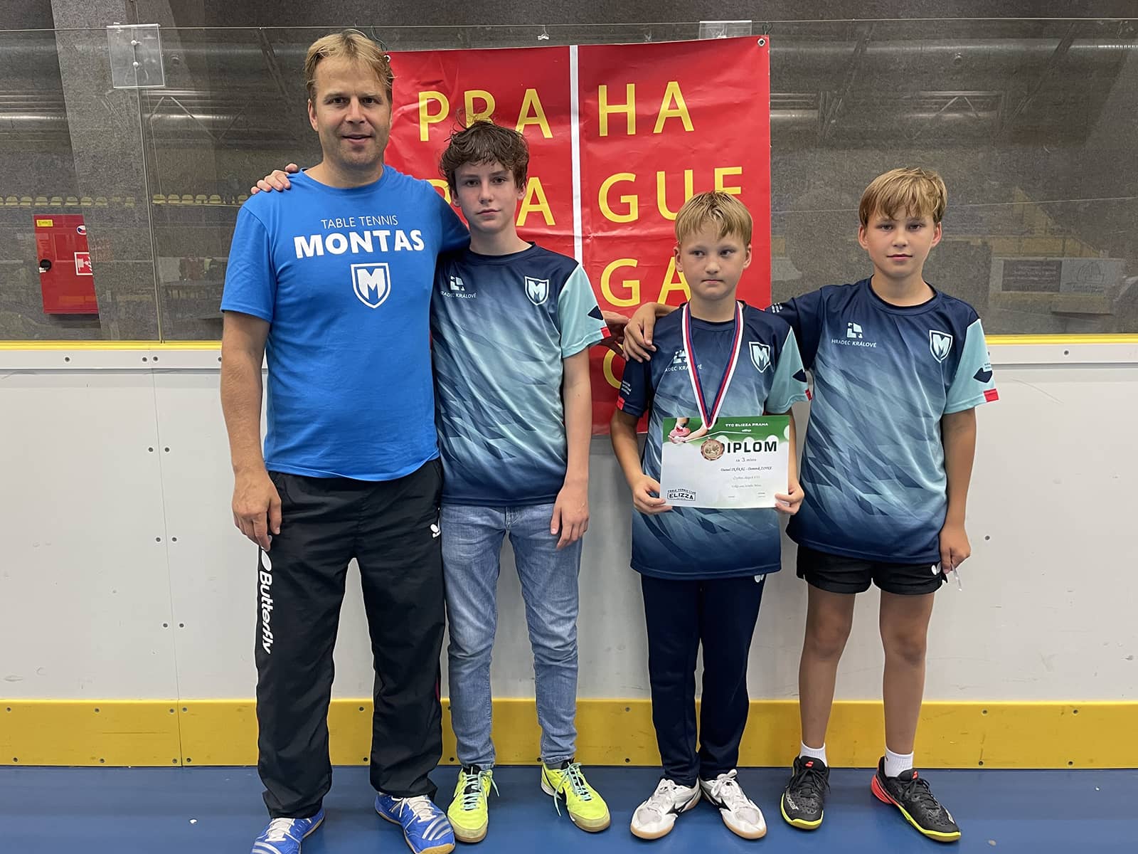 stolnitenis-turnaj-mladezcr-praha-bronz