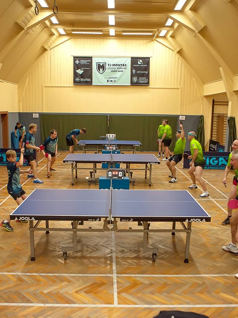 Herna stolního tenisu TJ Montas při mistrovském utkání Herna stolního tenisu TJ Montas při mistrovském utkání