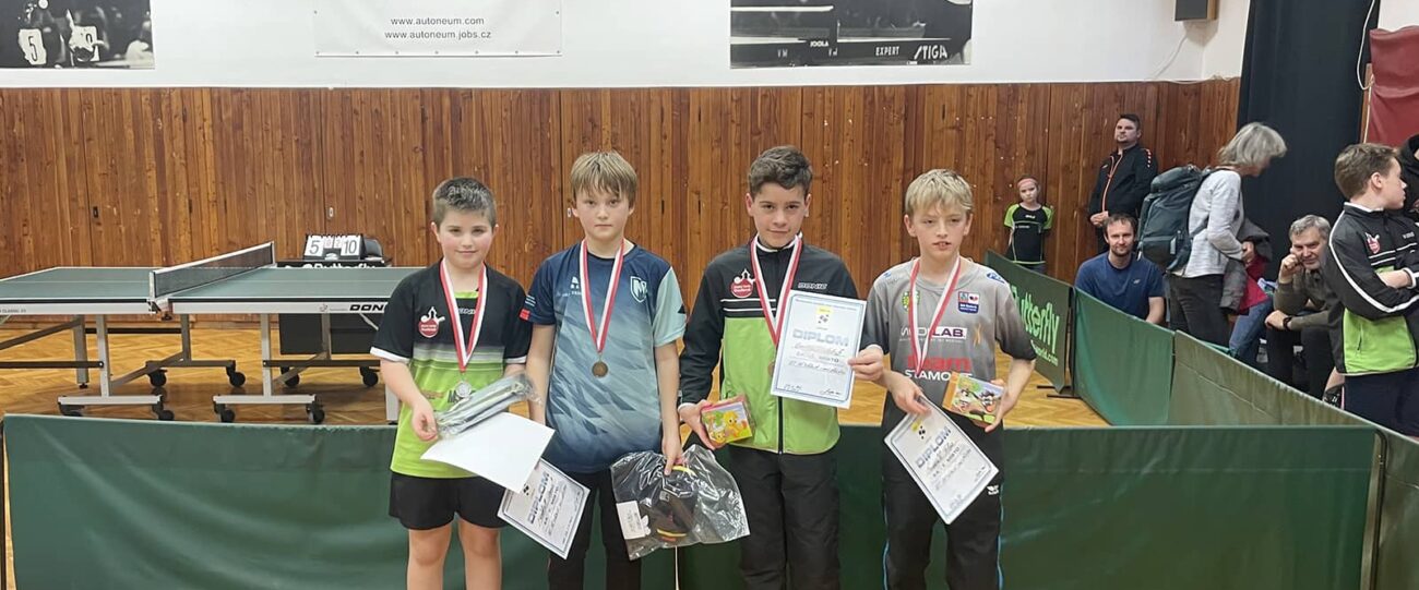 skakal-dan-usti-vcbtm-stolnitenis-2023-medaile