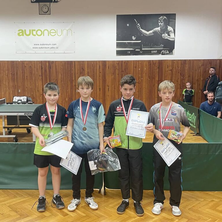 skakal-dan-usti-vcbtm-stolnitenis-2023-medaile