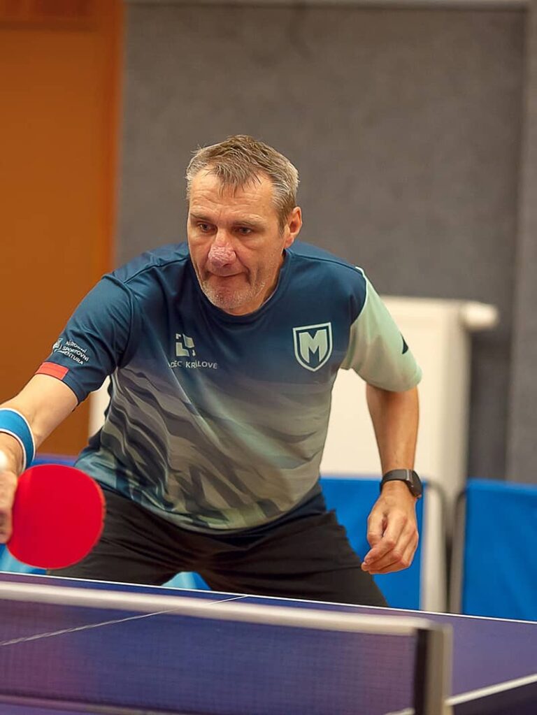 belousek-jiri-montashk-stolnitenis