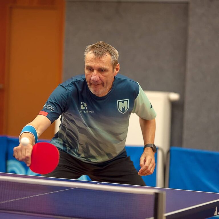 belousek-jiri-montashk-stolnitenis